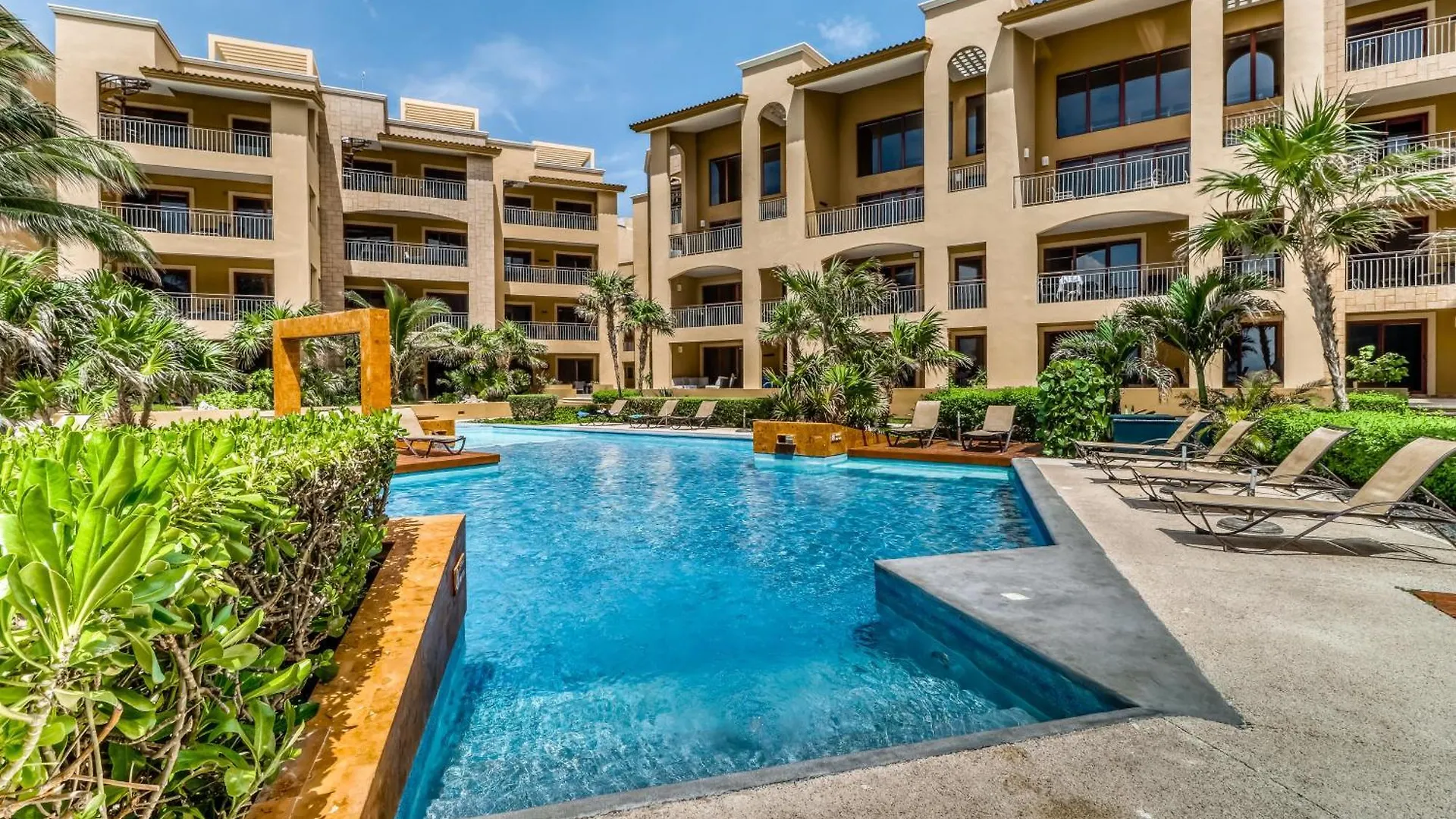 Residences El Faro, Surf 201 Playa del Carmen Messico